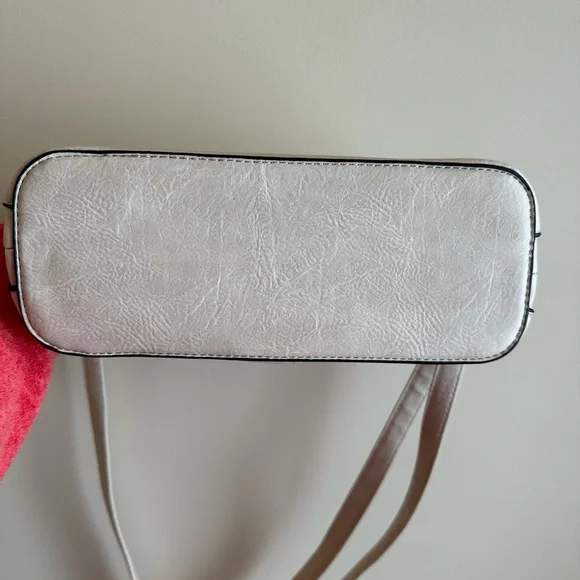 Sam & Hadley Crossbody Studded Embroidered Floral Stylish Bag Adjustable Straps - Picture 4 of 9